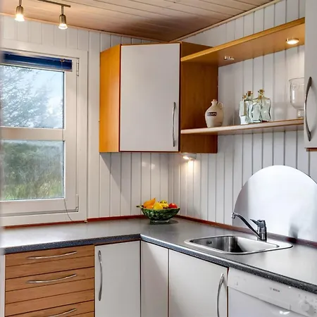 Pertti - 400m From The Sea By Interhome Semesterbostad