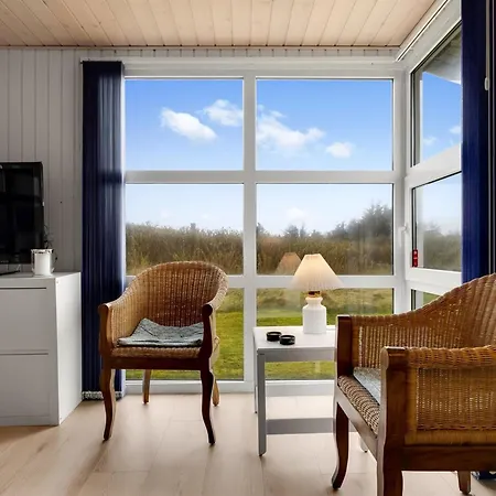 Pertti - 400m From The Sea By Interhome Feriehus Løkken